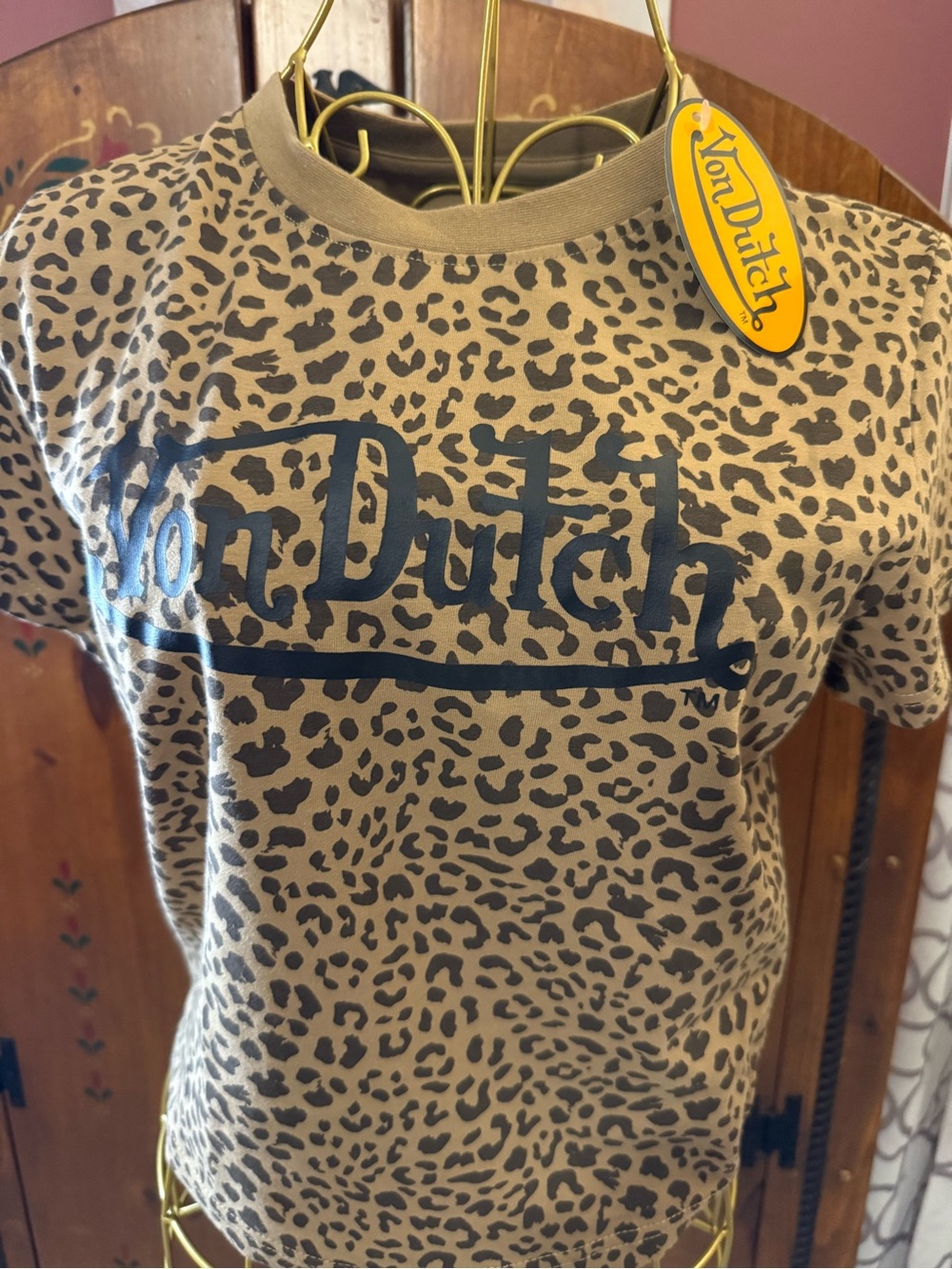 Von Dutch Leopard Print Tee in Tan and Black crop tee large